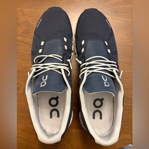 On Cloud 5- Navy and White Men's lifestyle Sneakers